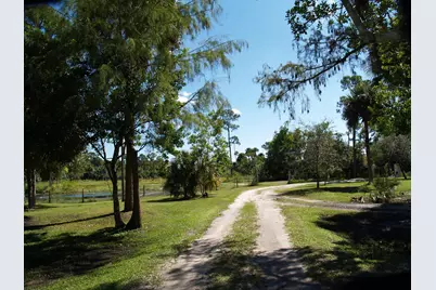 6815 Monmouth Road, West Palm Beach, FL 33413 - Photo 4