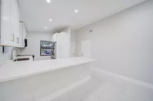 8067 Summerbreeze Ln, Boca Raton, FL 33496 - Photo 6