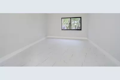 8067 Summerbreeze Lane, Boca Raton, FL 33496 - Photo 12