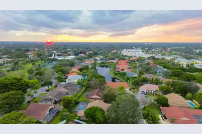 4555 NW 88 Terrace, Coral Springs, FL 33065 - Photo 2