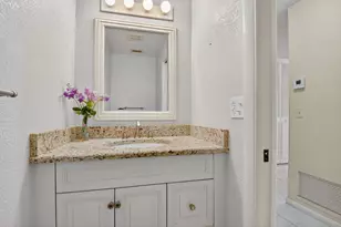 676 Laconia Cir, Lake Worth, FL 33467 - Photo 6