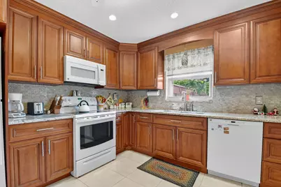 676 Laconia Circle #B, Lake Worth, FL 33467 - Photo 40