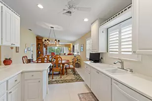 9054 SE Hawks Nest Ct, Hobe Sound, FL 33455 - Photo 12