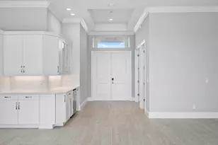 9203 SW Pinnacle Pl, Port Saint Lucie, FL 34987 - Photo 2