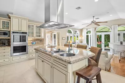 802 NE 2nd Street, Delray Beach, FL 33483 - Photo 14
