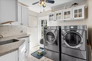 802 NE 2nd St, Delray Beach, FL 33483 - Photo 36