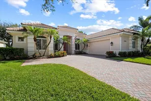 8048 Links Way, Port Saint Lucie, FL 34986 - Photo 2