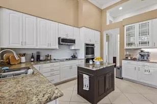8048 Links Way, Port Saint Lucie, FL 34986 - Photo 12
