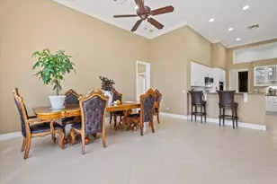 8048 Links Way, Port Saint Lucie, FL 34986 - Photo 10