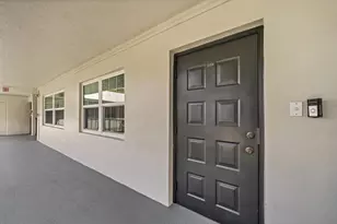 4007 N Cypress Dr, Pompano Beach, FL 33069 - Photo 4