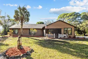 16888 W Hialeah Dr, The Acreage, FL 33470 - Photo 2