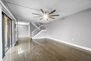 1015 10th Ct, Palm Beach Gardens, FL 33410 - Photo 8