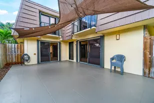 1015 10th Ct, Palm Beach Gardens, FL 33410 - Photo 2