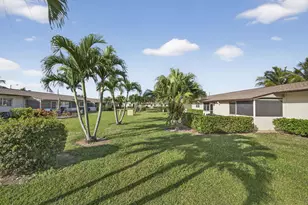 2833 Crosley Dr W, West Palm Beach, FL 33415 - Photo 30