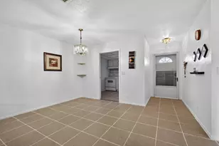 2833 Crosley Dr W, West Palm Beach, FL 33415 - Photo 6