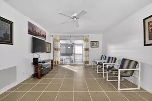 2833 Crosley Dr W, West Palm Beach, FL 33415 - Photo 8