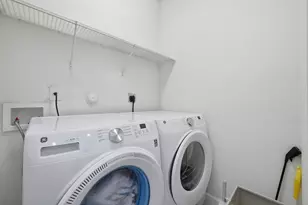 10441 W 32nd Ln, Hialeah, FL 33018 - Photo 20