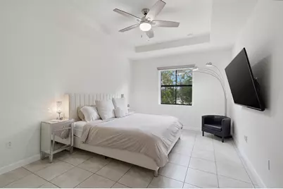 10441 W 32nd Lane, Hialeah, FL 33018 - Photo 10