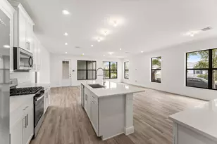 915 SW Cosmos Walk SW, Palm City, FL 34990 - Photo 10