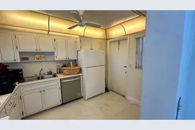 330 SE 2nd Street #202g, Hallandale Beach, FL 33009 - Photo 10