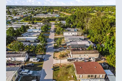 8333 SE Sandy Lane, Hobe Sound, FL 33455 - Photo 34