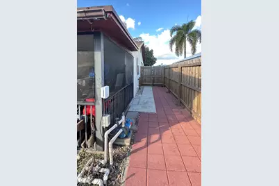 2842 Somerset Road Road, Lake Worth, FL 33462 - Photo 28