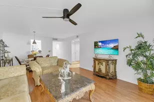 7301 Amberly Ln, Delray Beach, FL 33446 - Photo 14