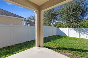 8095 Westfield Cir, Vero Beach, FL 32966 - Photo 20