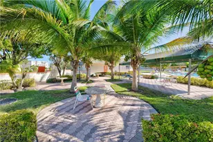 3990 NW 42nd Ave, Lauderdale Lakes, FL 33319 - Photo 32