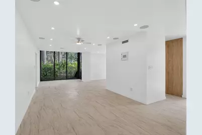 7819 Lakeside Boulevard #812, Boca Raton, FL 33434 - Photo 2