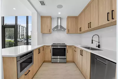 7819 Lakeside Boulevard #812, Boca Raton, FL 33434 - Photo 8