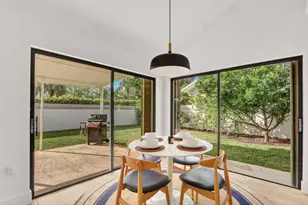 246 Ridge Rd, Jupiter, FL 33477 - Photo 4