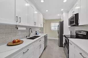 4361 NW 12th Dr NW, Pompano Beach, FL 33064 - Photo 10