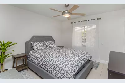 7572 Silver Woods Court, Boca Raton, FL 33433 - Photo 12