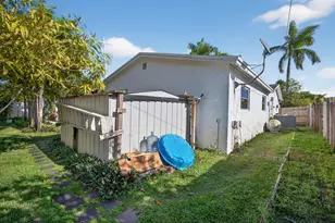 225 S Sequoia Dr, West Palm Beach, FL 33409 - Photo 74