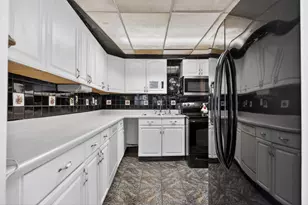 225 S Sequoia Dr, West Palm Beach, FL 33409 - Photo 22