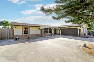 10868 Larch Ct, Palm Beach Gardens, FL 33418 - Photo 14