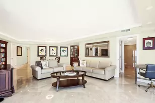 5420 N Ocean Dr, Singer Island, FL 33404 - Photo 10