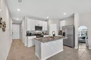 5649 Mentmore Dr, West Palm Beach, FL 33407 - Photo 6