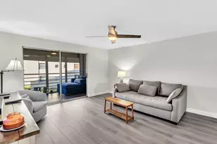 321 SE 3rd St, Dania Beach, FL 33004 - Photo 20