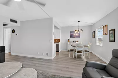 4051 Guildford C, Boca Raton, FL 33434 - Photo 10