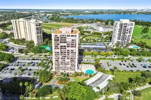 2425 Presidential Way, West Palm Beach, FL 33401 - Photo 40