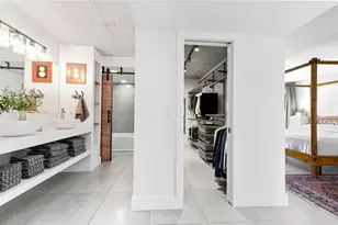 2425 Presidential Way, West Palm Beach, FL 33401 - Photo 18