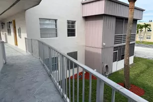 470 Capri J, Delray Beach, FL 33484 - Photo 24