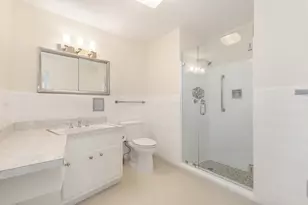 389 S Lake Dr, Palm Beach, FL 33480 - Photo 18