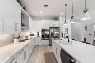 2908 Gin Berry Way, West Palm Beach, FL 33401 - Photo 12