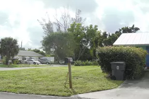 3910 Holden Ln, Lake Worth, FL 33461 - Photo 2