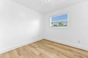 908 SE Hall St, Stuart, FL 34994 - Photo 12