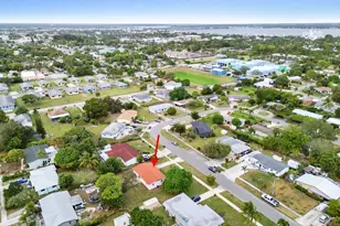 908 SE Hall St, Stuart, FL 34994 - Photo 30