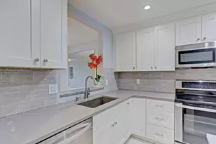 3011 SW 21st Terrace, Delray Beach, FL 33445 - Photo 2